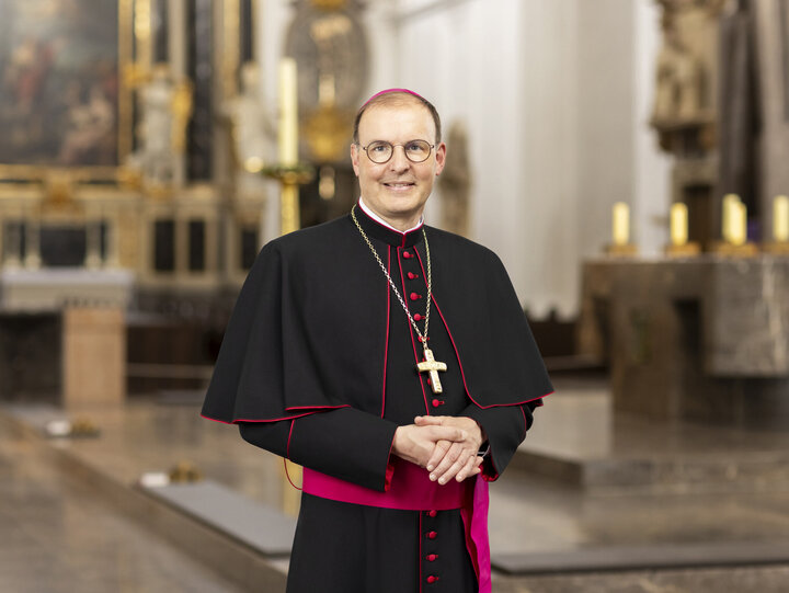 Weihbischof Paul Reder im Würzburger Dom