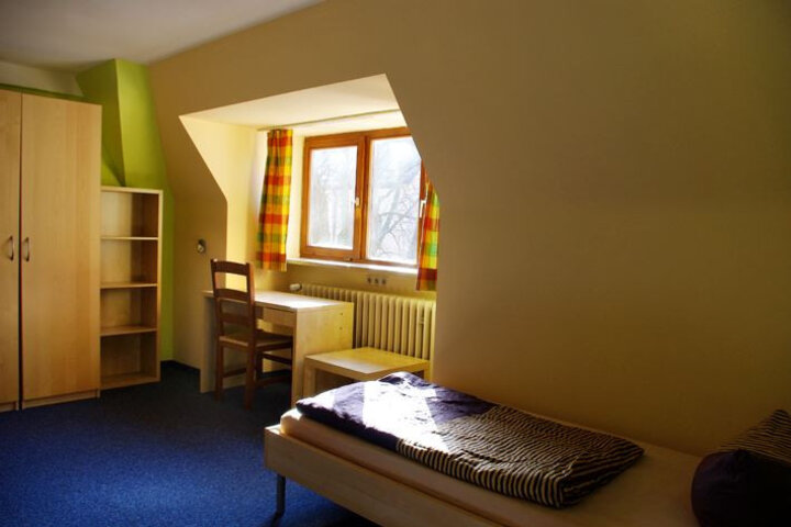 Zimmer im Kolping Jugendwohnheim Schweinfurt 